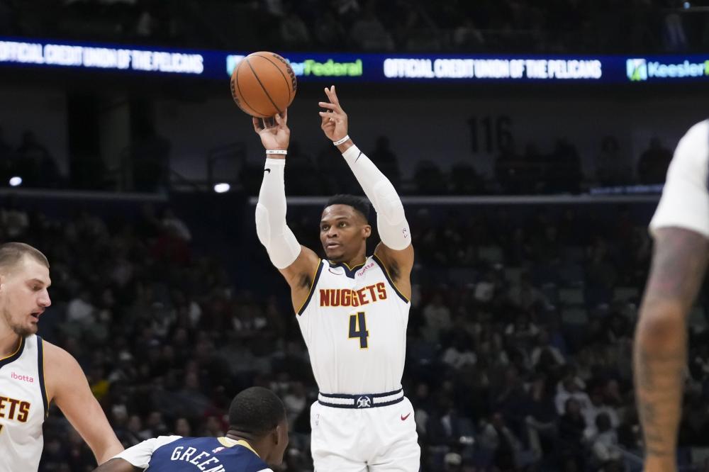 詹姆斯接连 詹姆斯接连